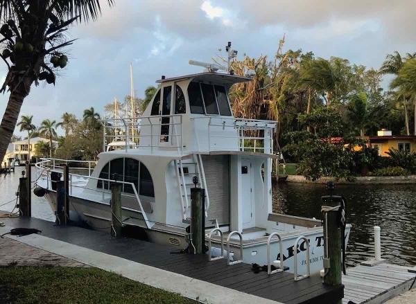 Striker Custom Sport Fisherman