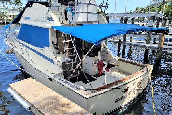 Chris-Craft Commander 44