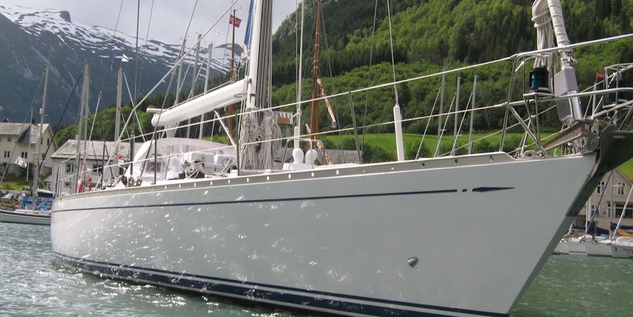 Swan 70