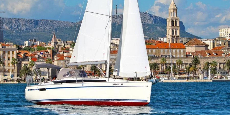 Bavaria CRUISER 34