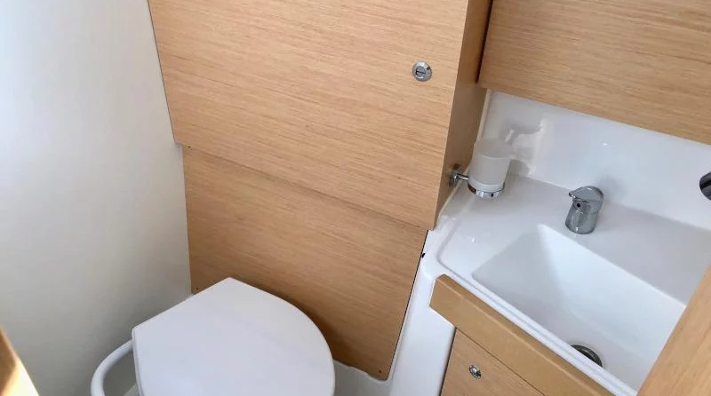 Beneteau Oceanis 38.1