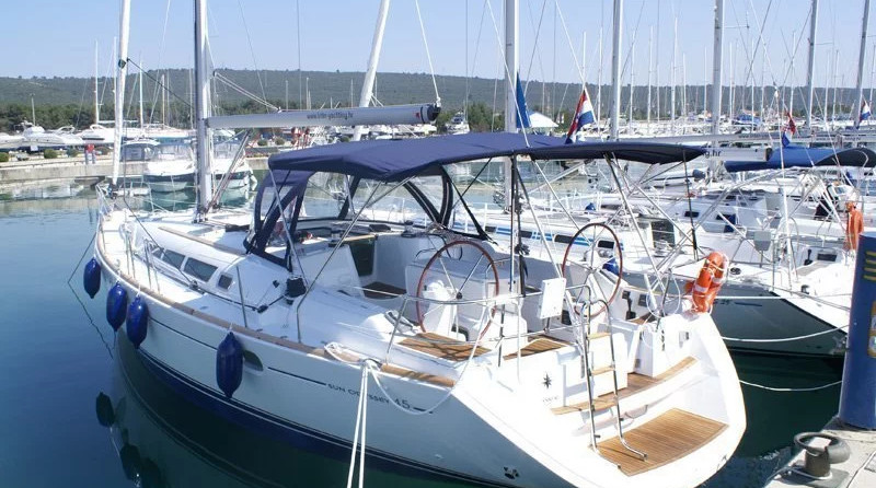 Sun Odyssey 45