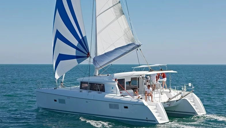 Lagoon 421 - 4 + 1 cab.