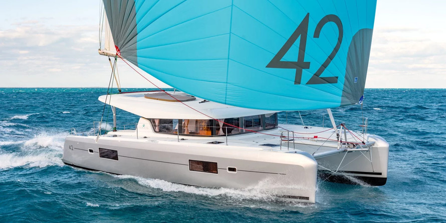 Lagoon 42 - 4 + 2 cab.