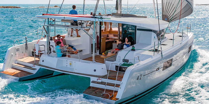 Lagoon 42
