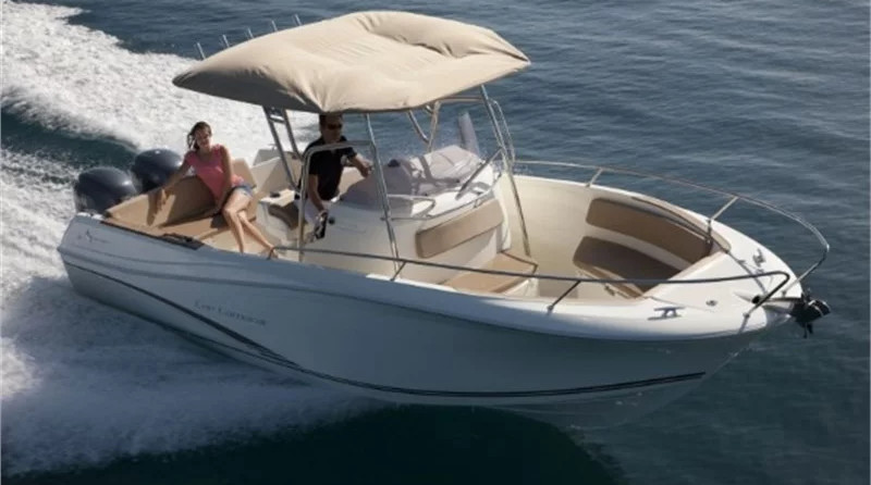 Jeanneau Cap Camarat 7.5 CC