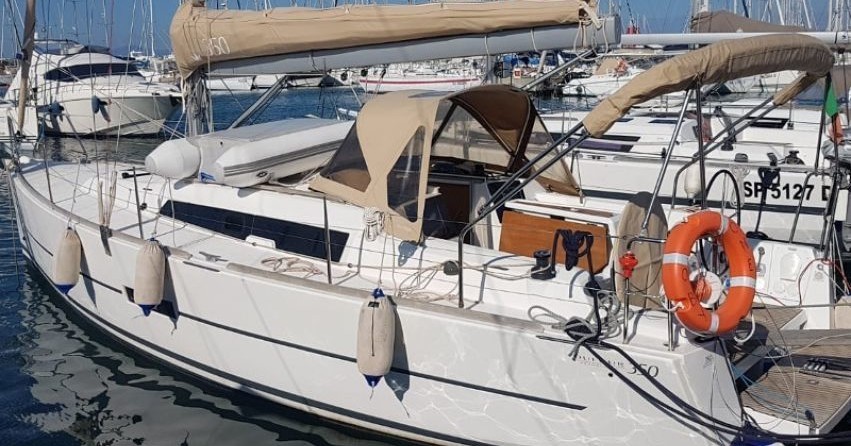 Dufour 350