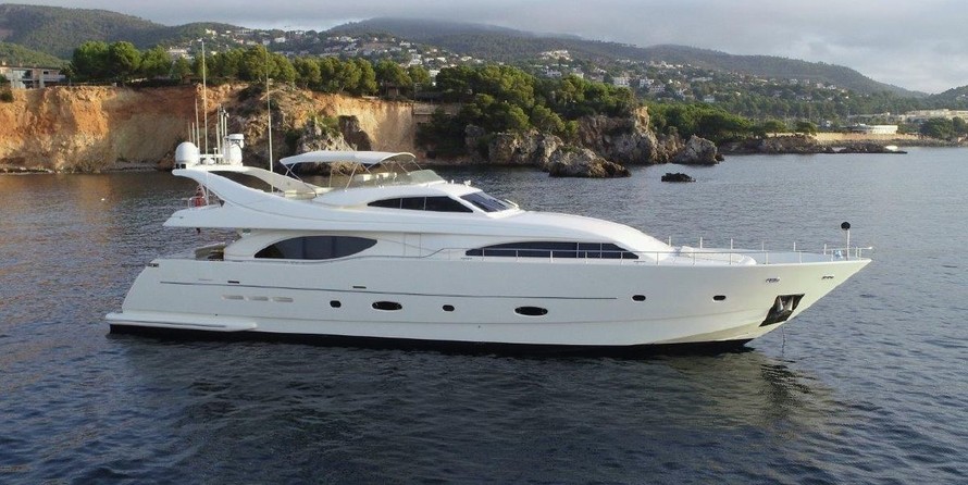 Ferretti 94