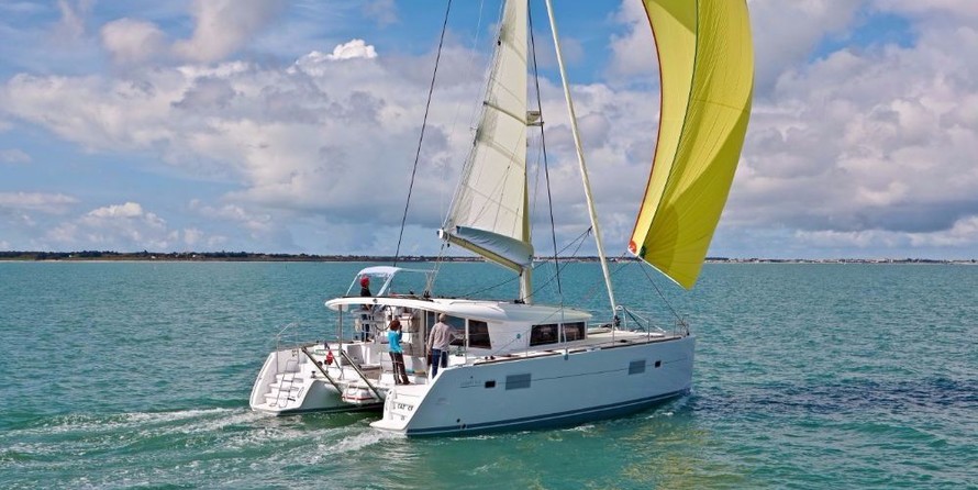 Lagoon 400