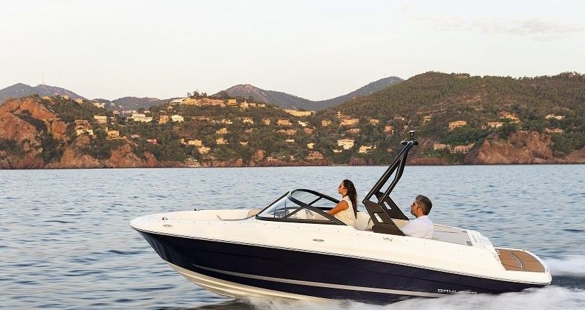 Bayliner 4