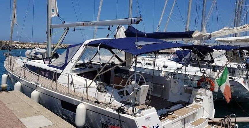 Beneteau Oceanis 48
