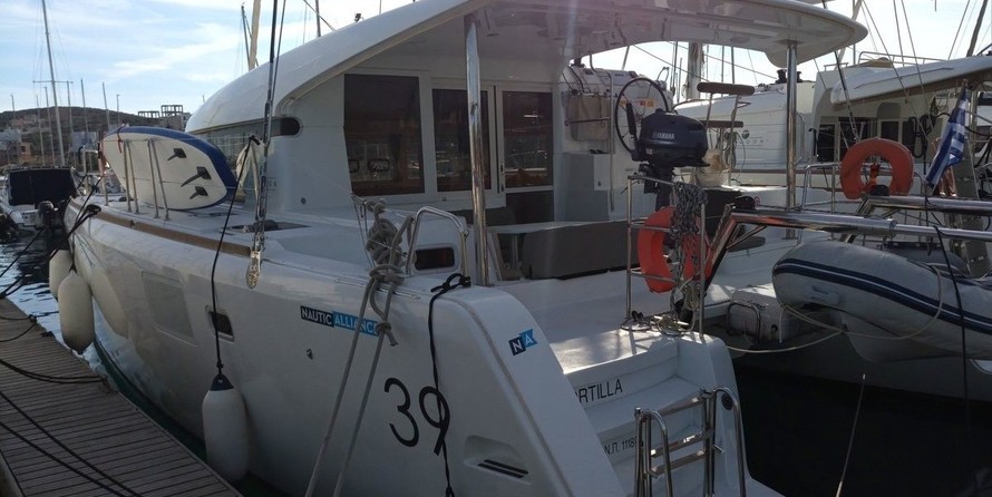 Lagoon 39