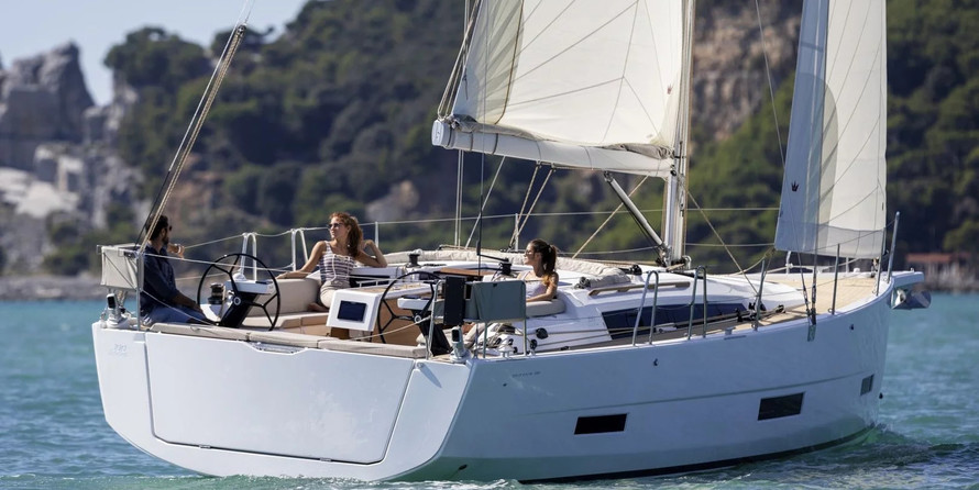 Dufour 390