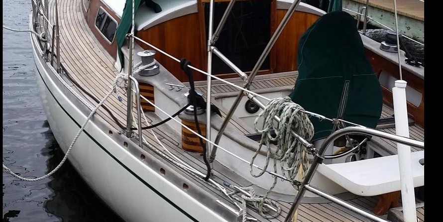 Hallberg-Rassy Mistral 33