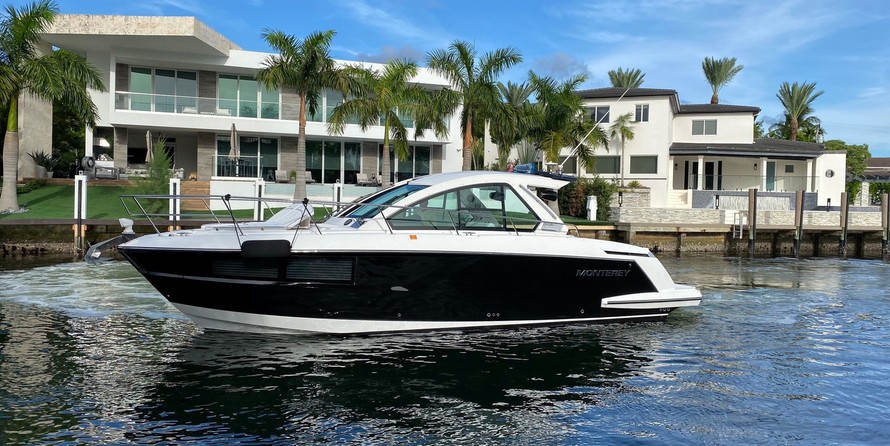 Bavaria Sport 360 coupe