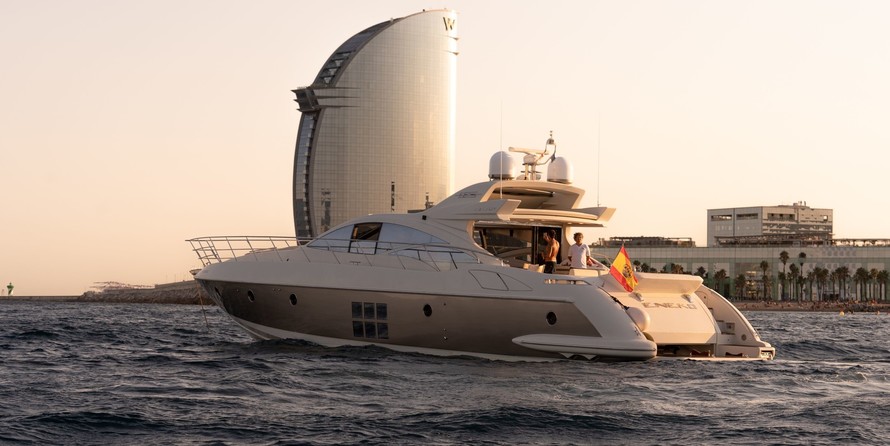 Azimut 68S