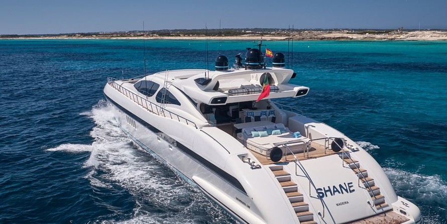 Overmarine  Mangusta 130